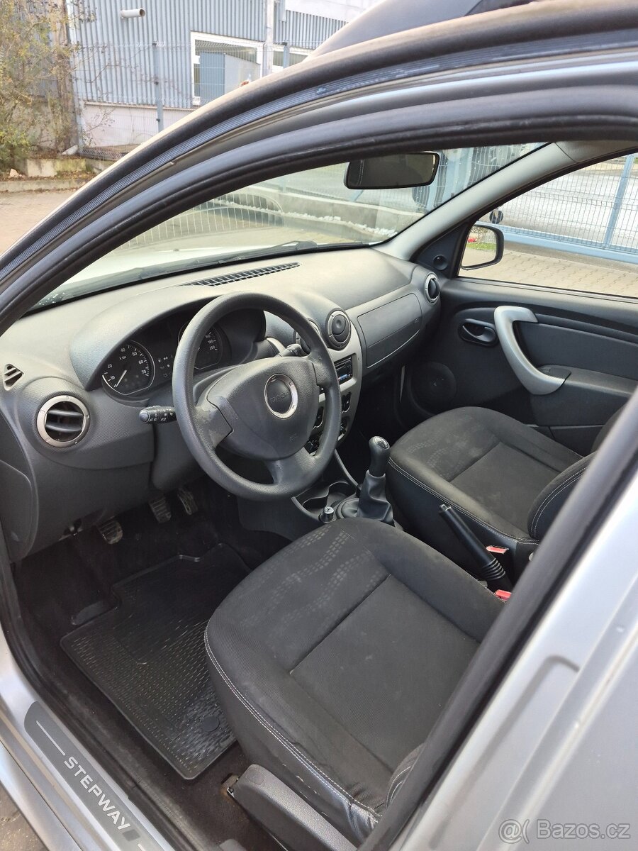 Dacia Sandero Stepway 1.6 16v - 7