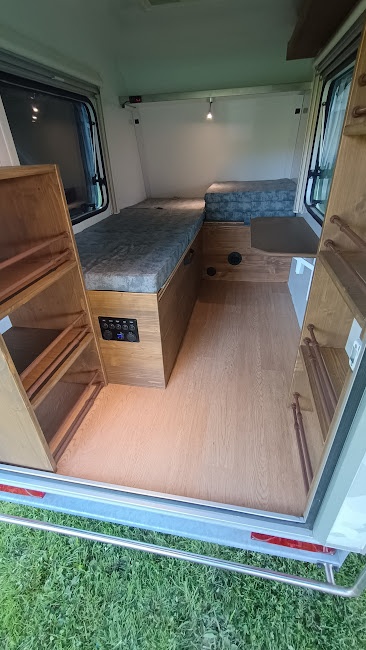 CAMOU offroad minicamper / minikaravan až pro 4 osoby - 7