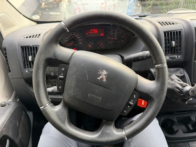 Peugeot Boxer Van 2.0 HDI - 7
