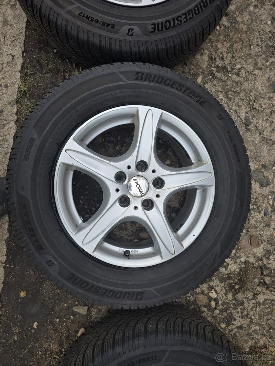VW Amarok 245x65xR17 - 7