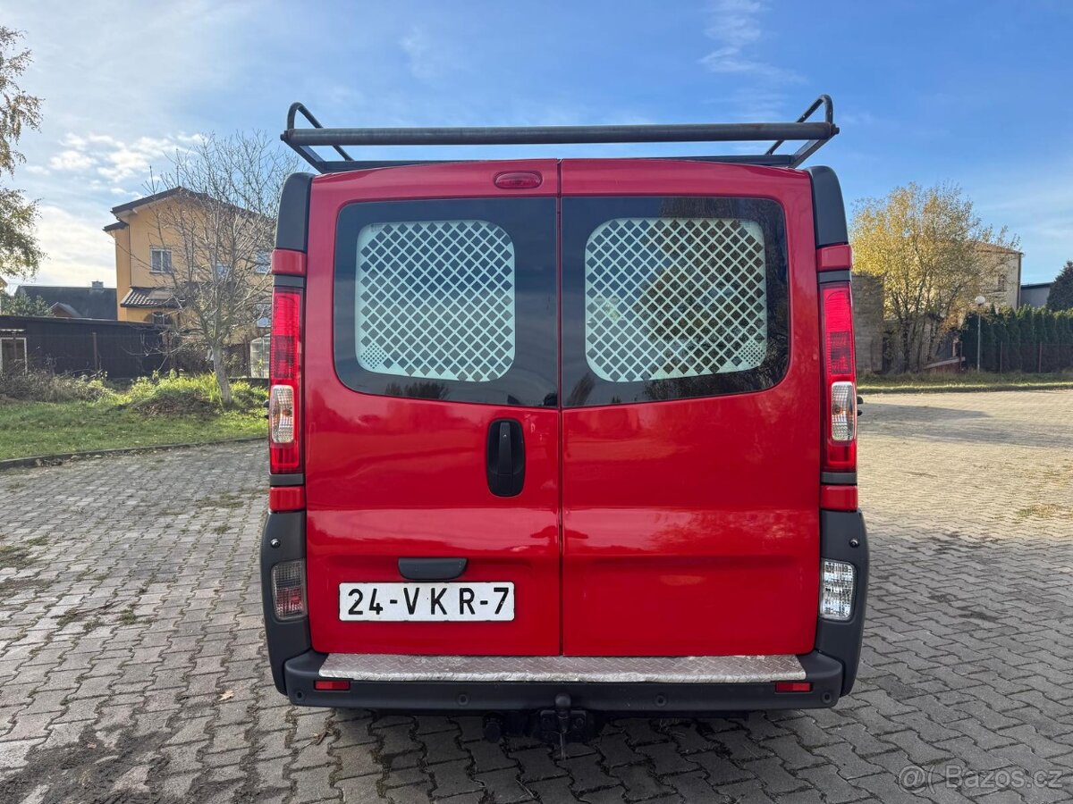 RENAULT TRAFIC 2.5DCI 107KW LONG 2X ŠOUPAČKY MOD.2008 - 7