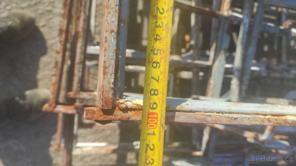 Stará železná okna, 50 ks-100x170cm, fabrické okno - 7