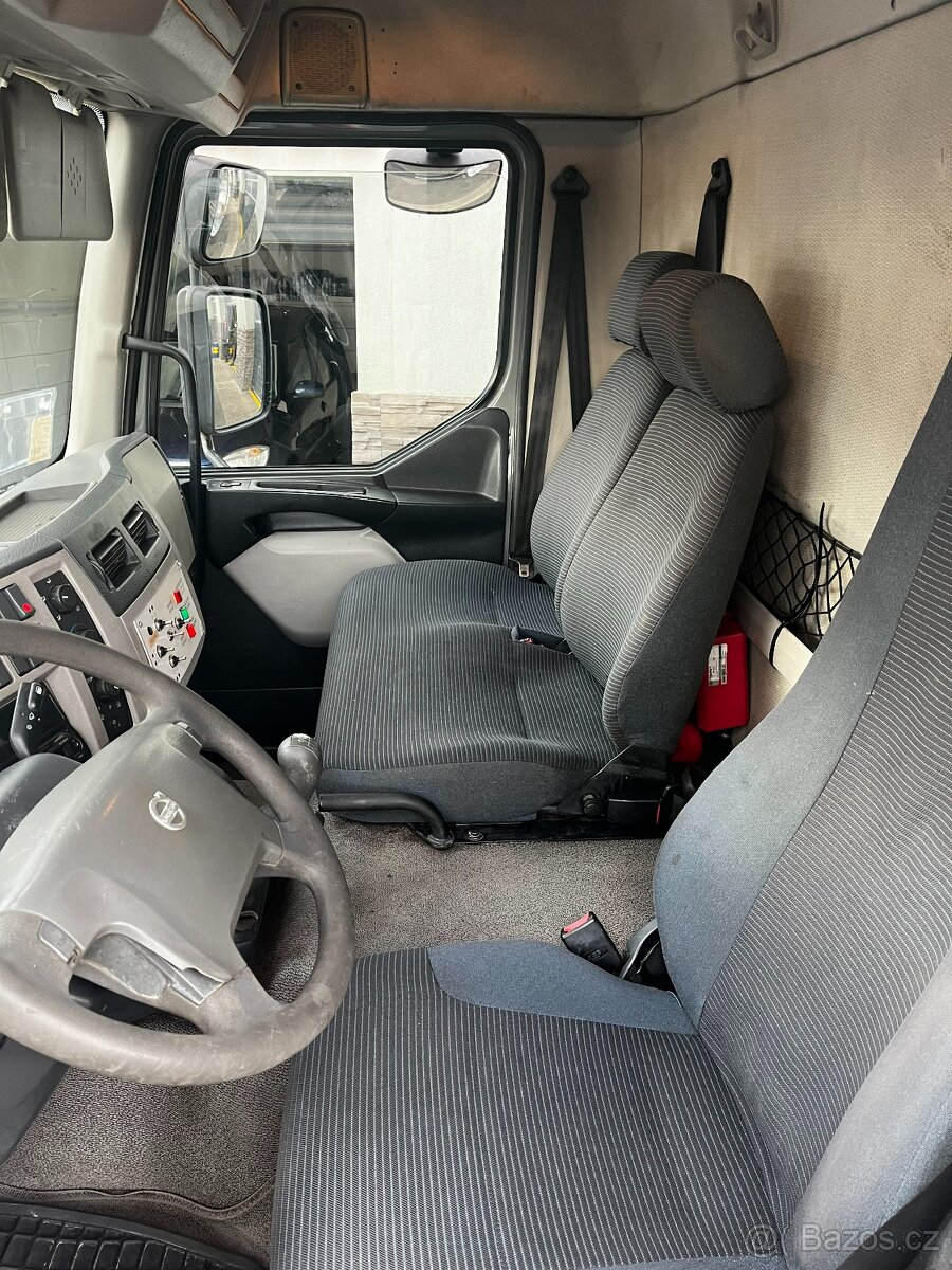 Volvo FL240 plošina - 7