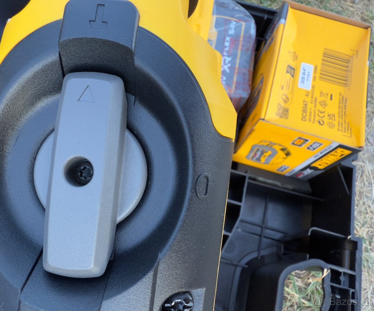 Dewalt DCH892 bouraci kladivo sds max - 7