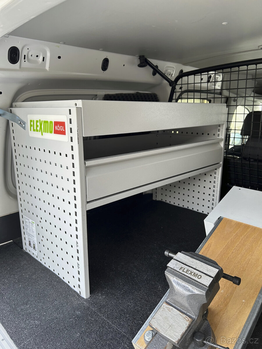 Dílenská vestavba VW Caddy - 7