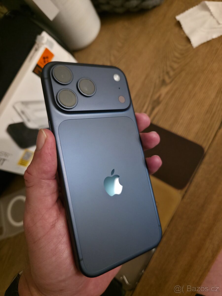 Iphone 17 Pro Max 1TB modrý - 7