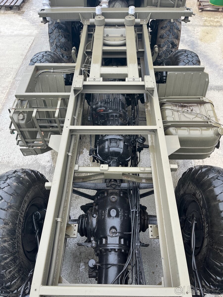 Tatra 813 8x8 - 7
