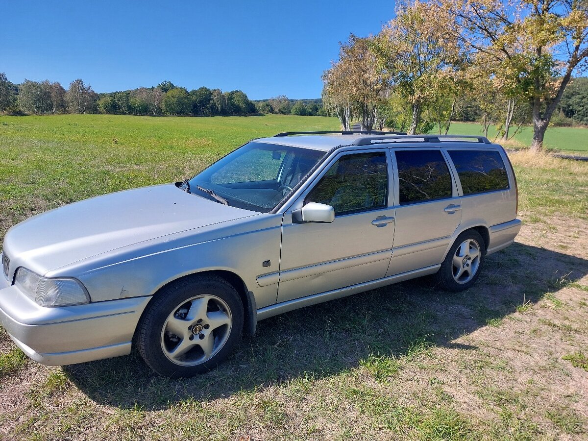 Prodám Volvo V 70 - 7