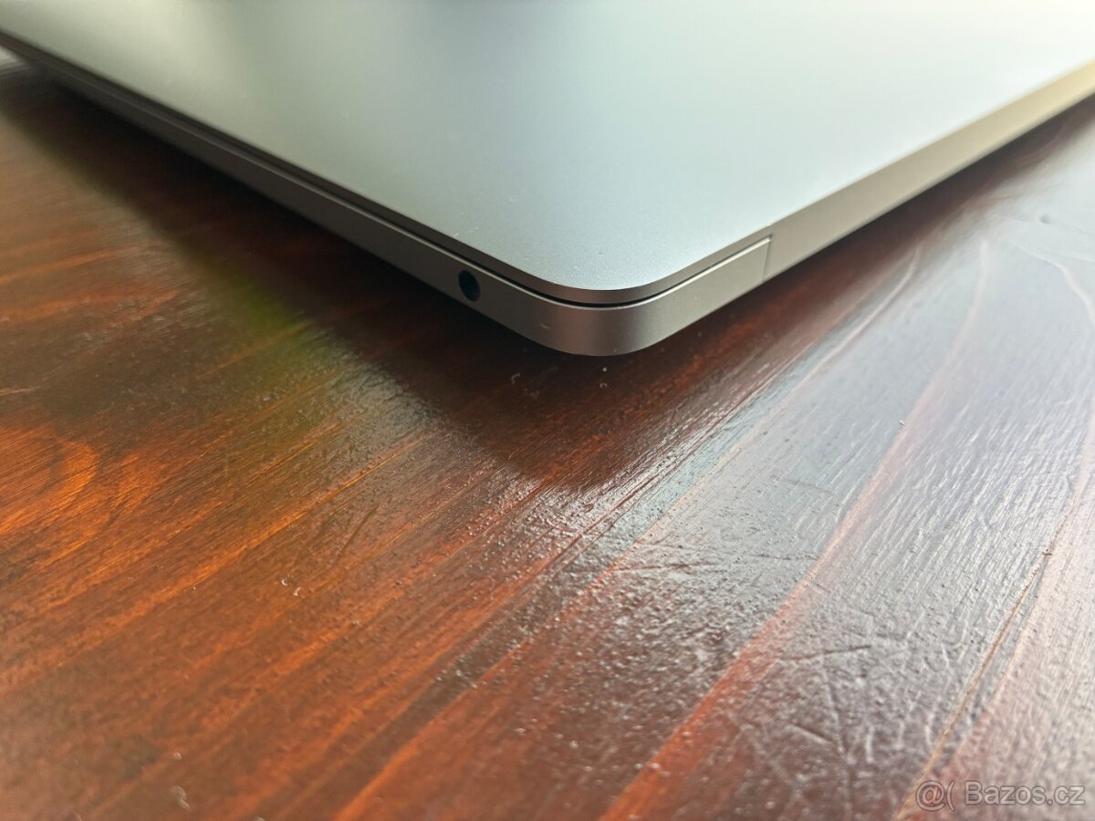 MacBook Air M1 (8 GB / 256 GB) - 7