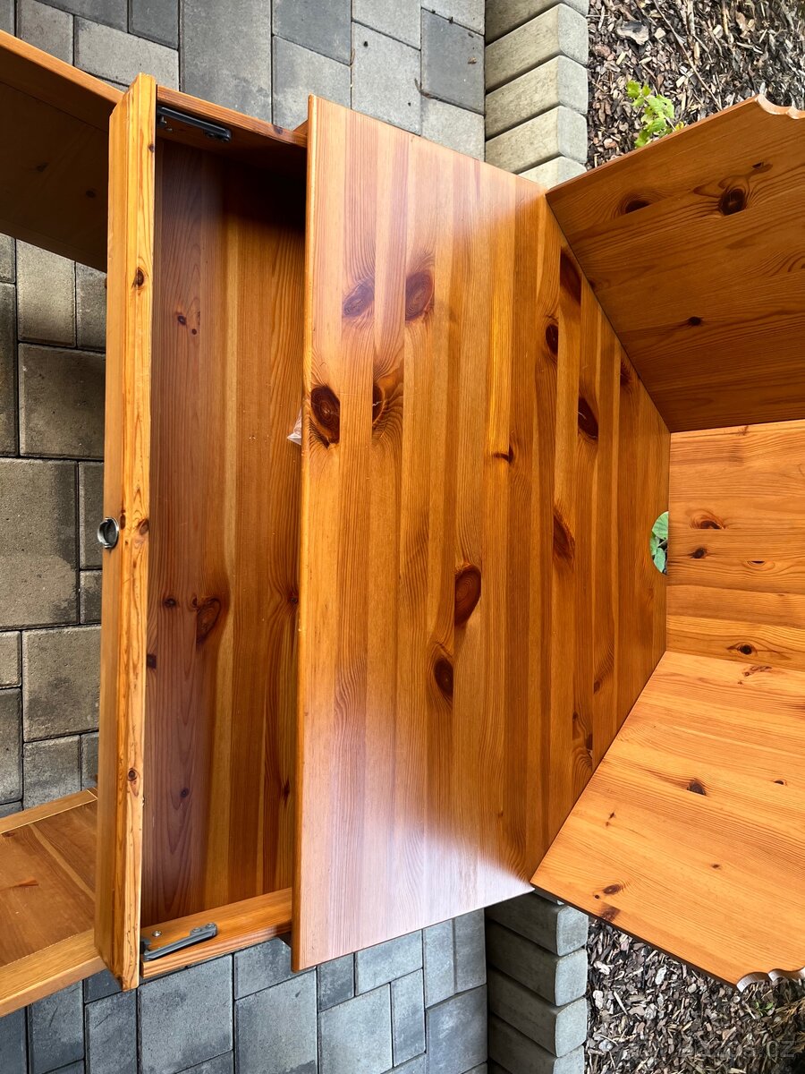 Rohová knihovna se skříňkou Ikea Leksvik - 7