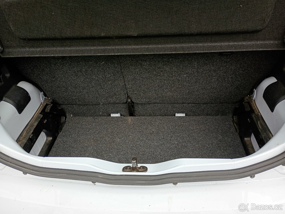 VW Up Move 1.0Mpi 44kw - 7