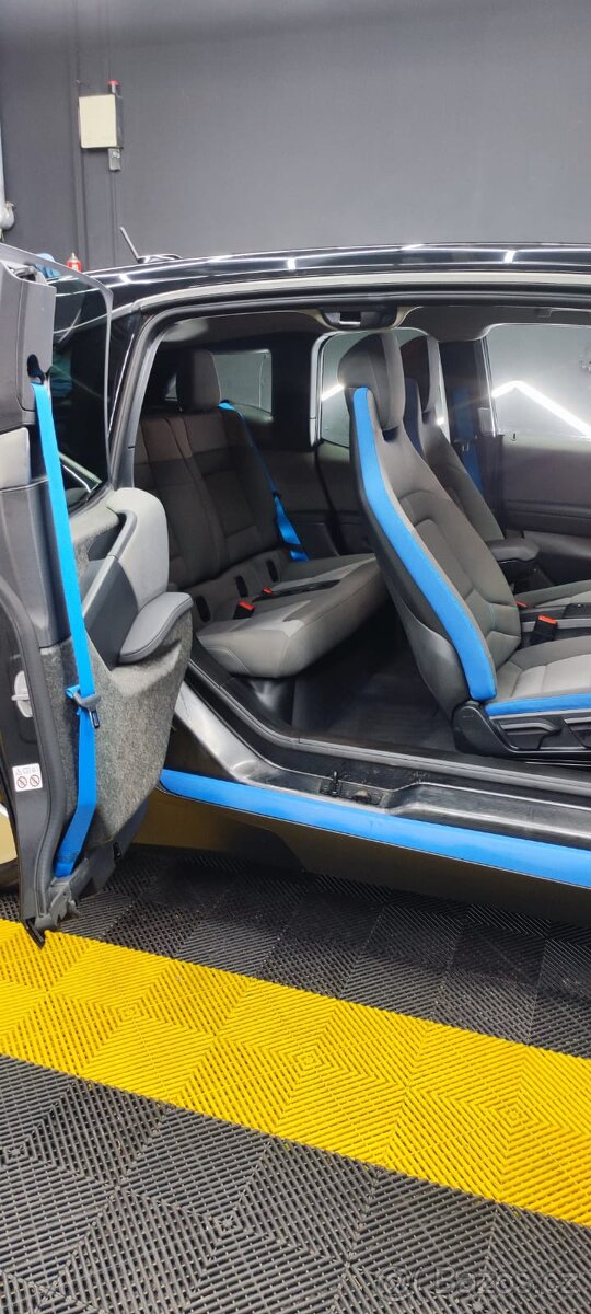 BMW i3S - 7