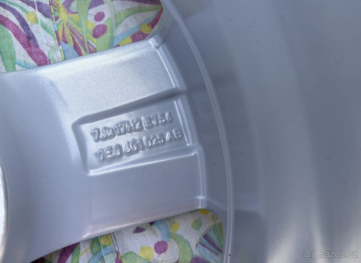 ALU kola originál VW Multivan Davenport R17 - 7