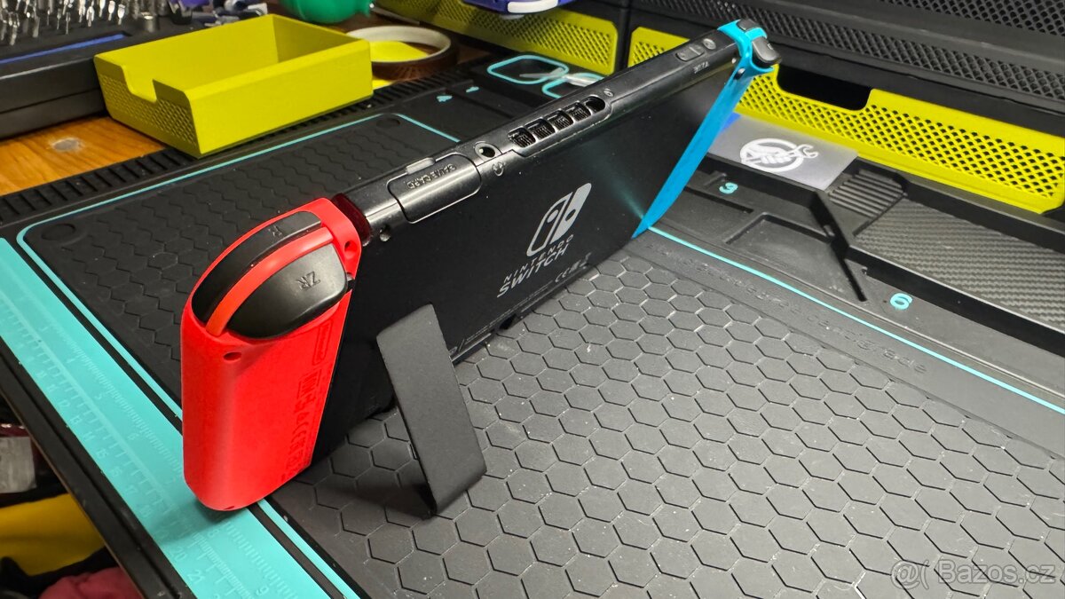 Nintendo Switch v1 UNPATCHED s CFW + 64gb sd - 7