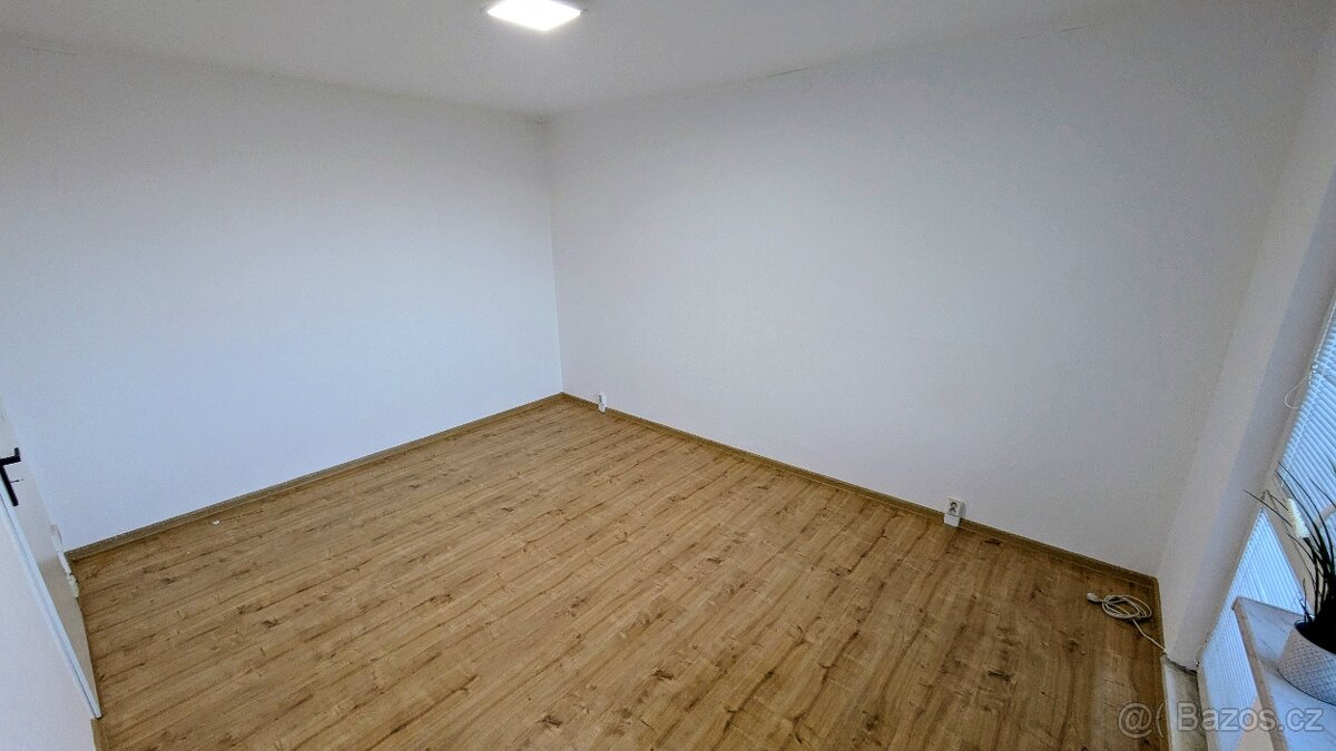 Byt 2+1 s lodžií v centru (52m2) - 7