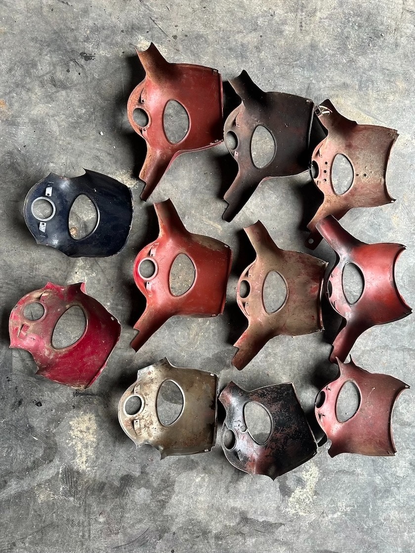 Predám horní maska JAWA 250 350 panelka, kus - 7