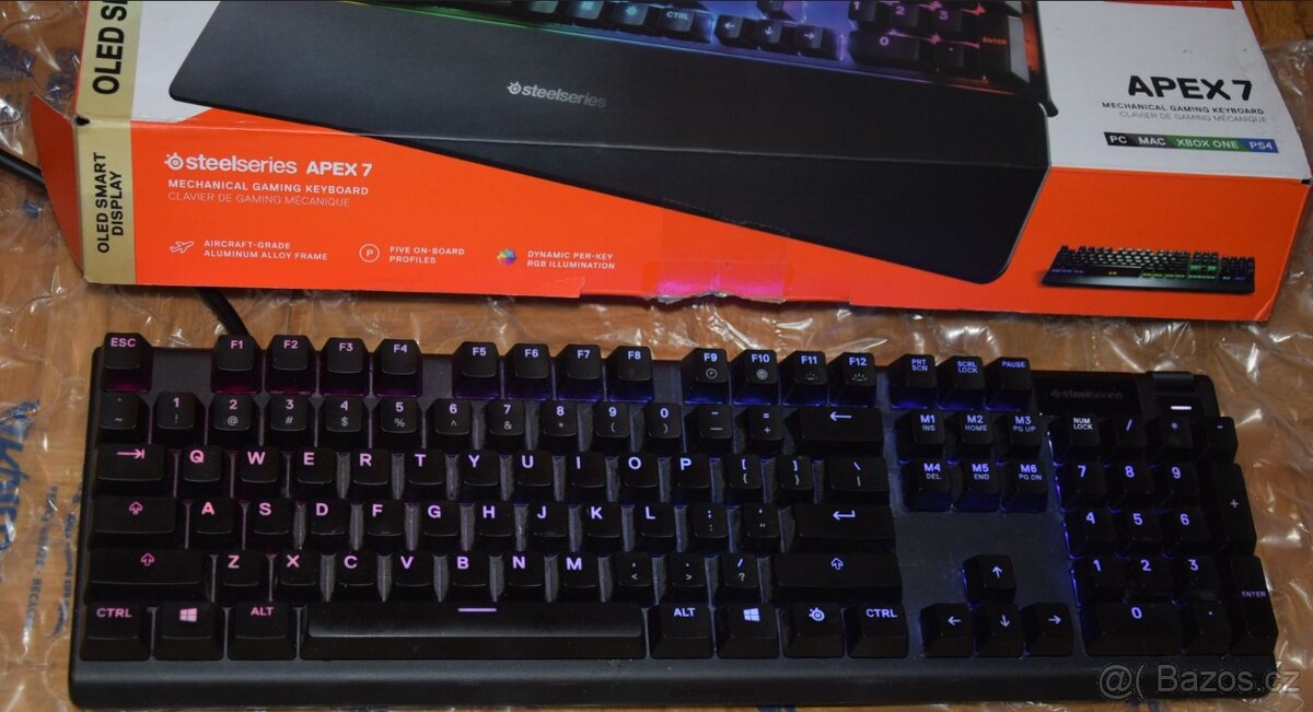 SteelSeries Apex 7S, magnet. podložka, OLED display,USB hub - 7