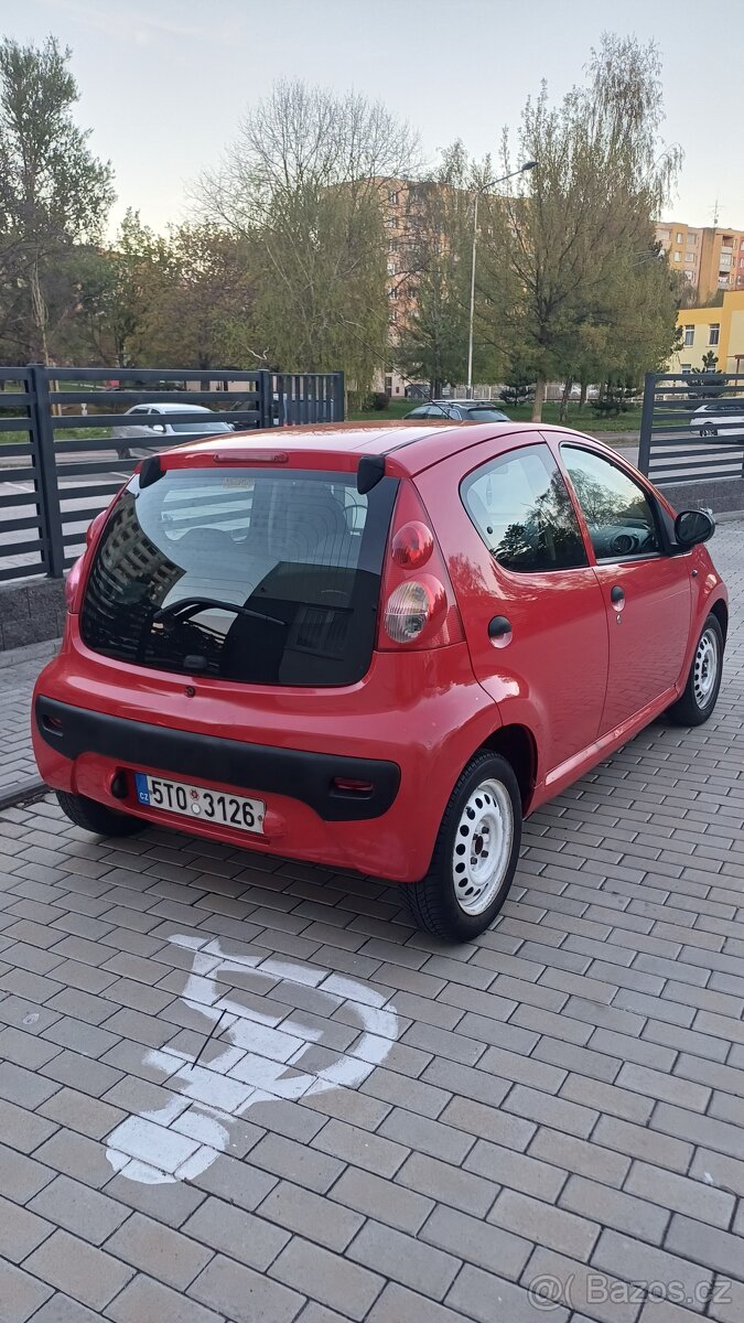 PEUGEOT 107 - 7