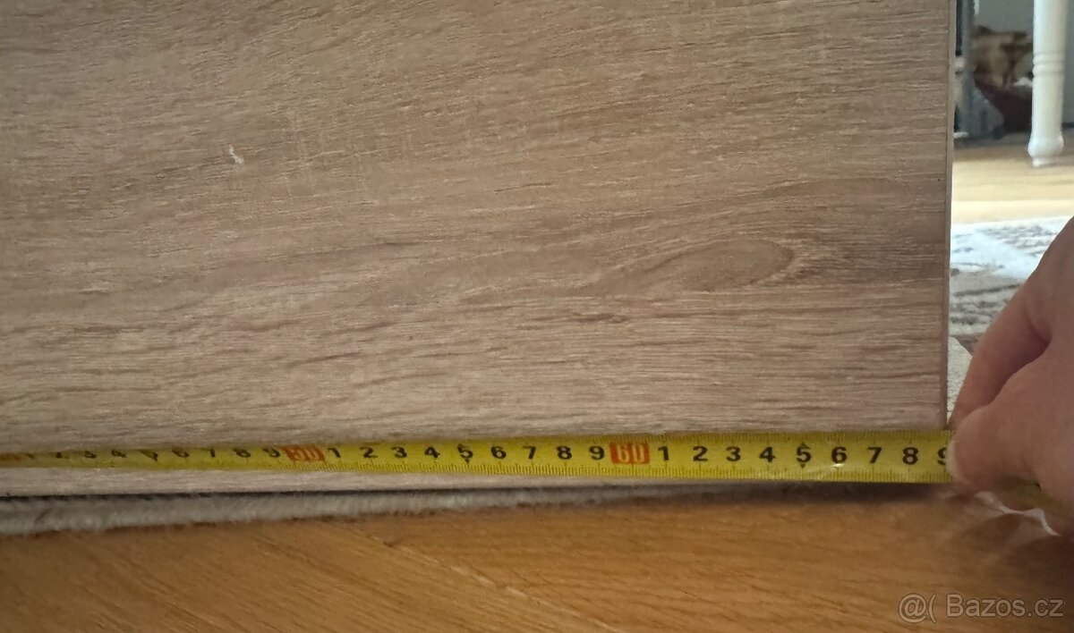 Koupelnová skříňka a umyvadlem - 7