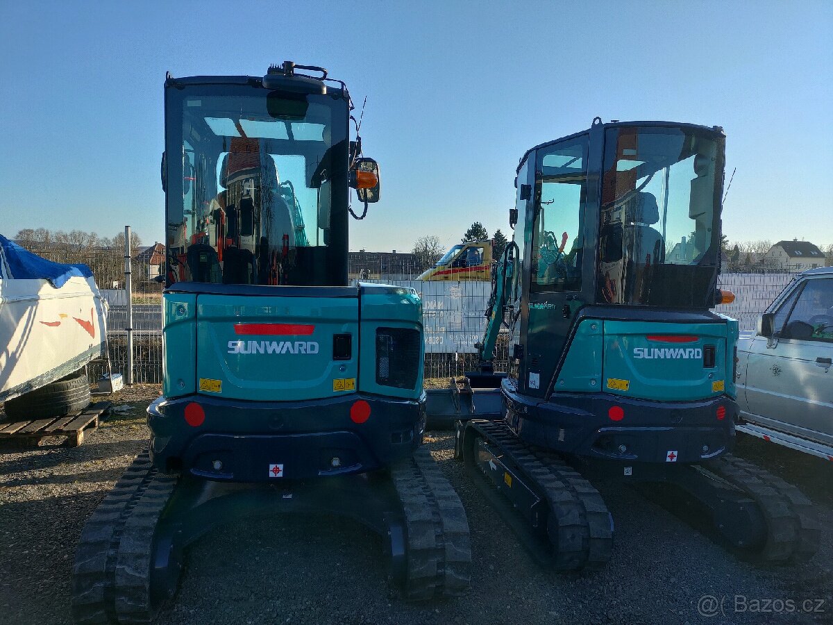 RYPADLO BAGR AKCE SUNWARD SWE 25UF 2500KG YANMAR - 7