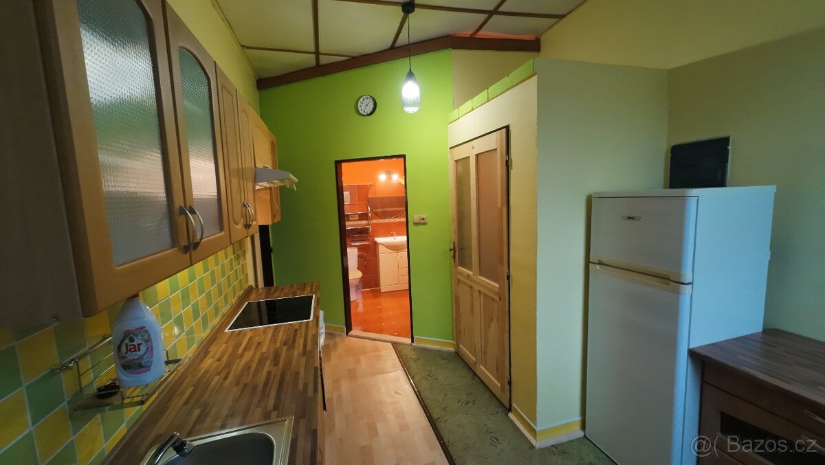 Prodám dvojbyt o rozloze117m2 rozdělěn na 1+1 a 2+1 - 7