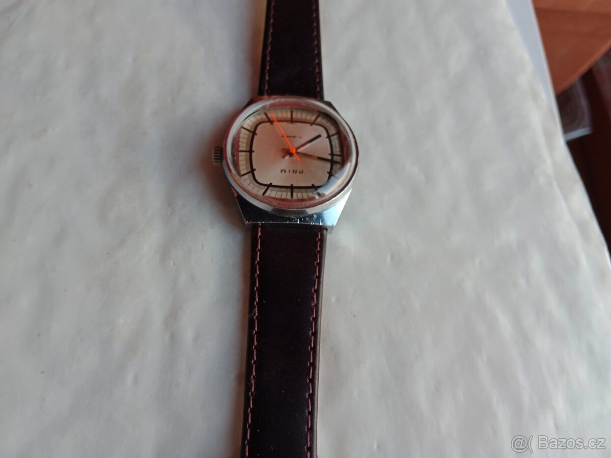 Staré, funkční hodinky Prim- televize - 7