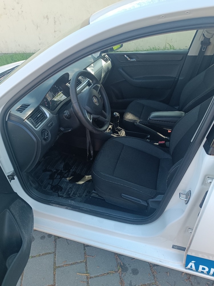 Škoda Rapid 1.4 tdi 66kw r.v. 2016, DPH - 7