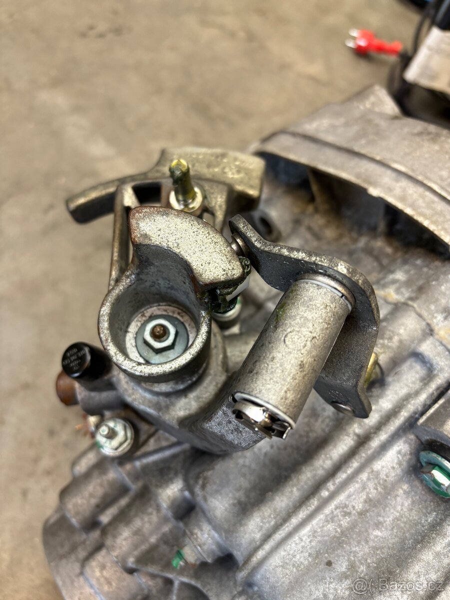 Převodovka Vw T5 2.5 TDI 6 Rychlostní Výborný stav JFS - 7