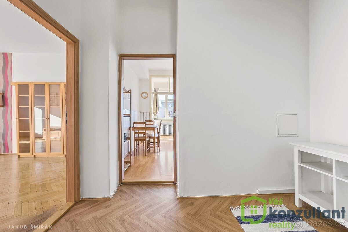 Pronájem prostorného bytu 4+1, 106 m² – Brno, náměstí 28. ří - 7