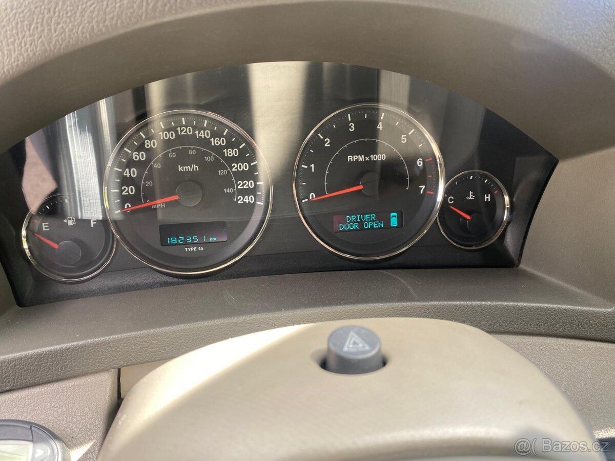 Jeep Grand Cherokee - 7