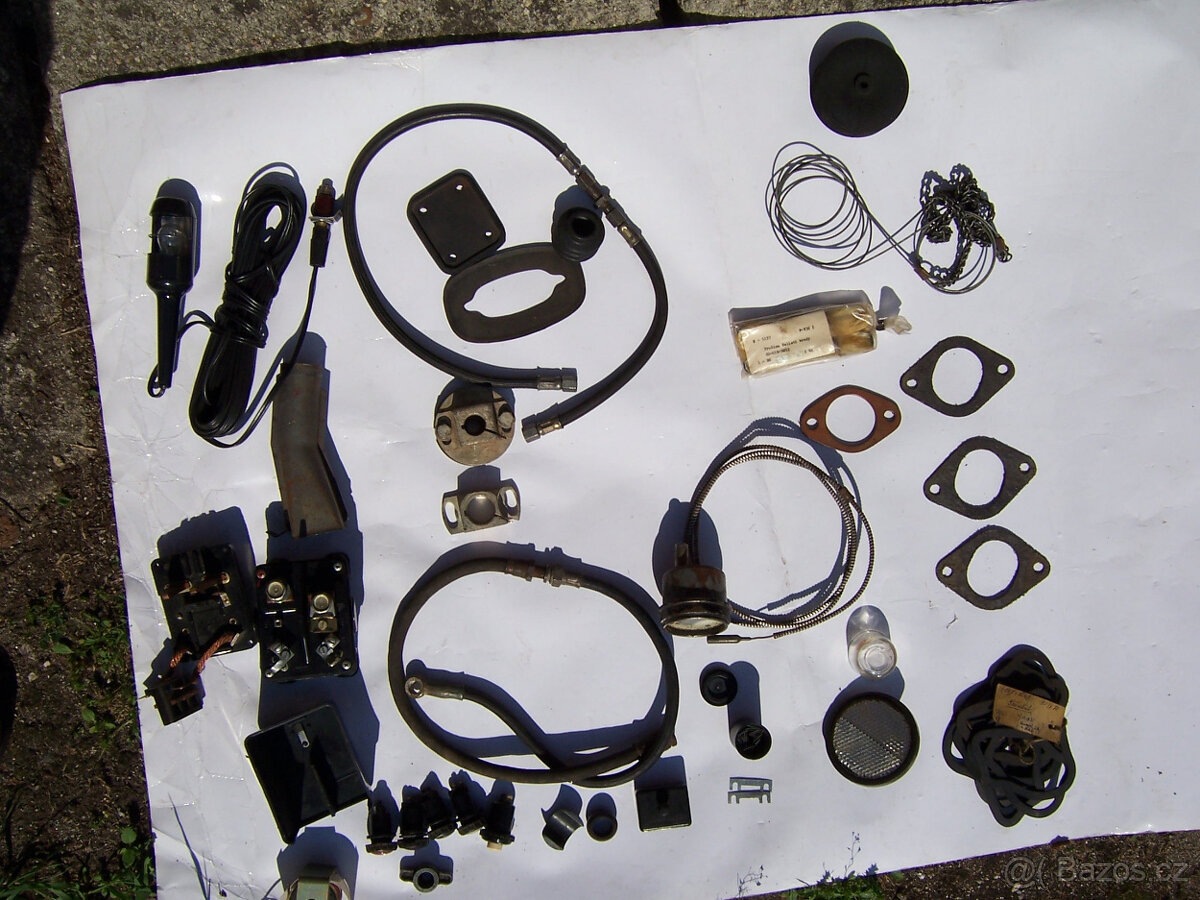 tlačítko starteru, plnič pneumatik - odluč. oleje na PV3S - 7