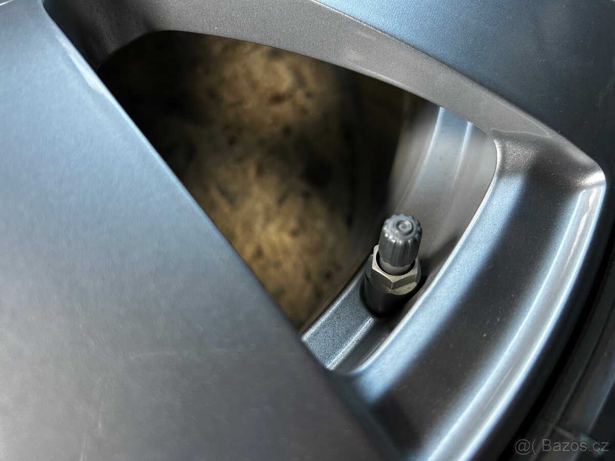 Mercedes E Class, W 212 , 205/55/16 zimní sada - 7