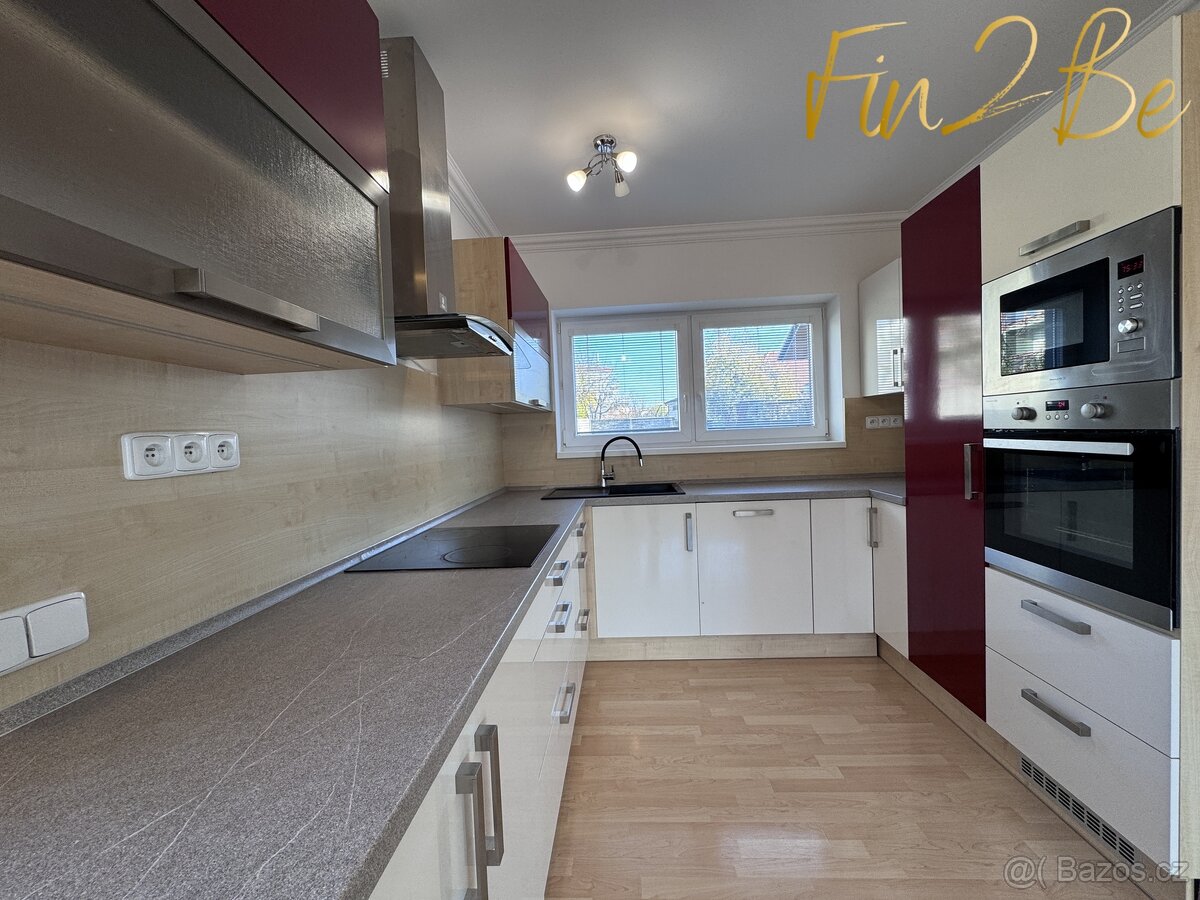 Pronajmu krásný mezonet 4kk v RD s garáží a zahradou - Běcho - 7