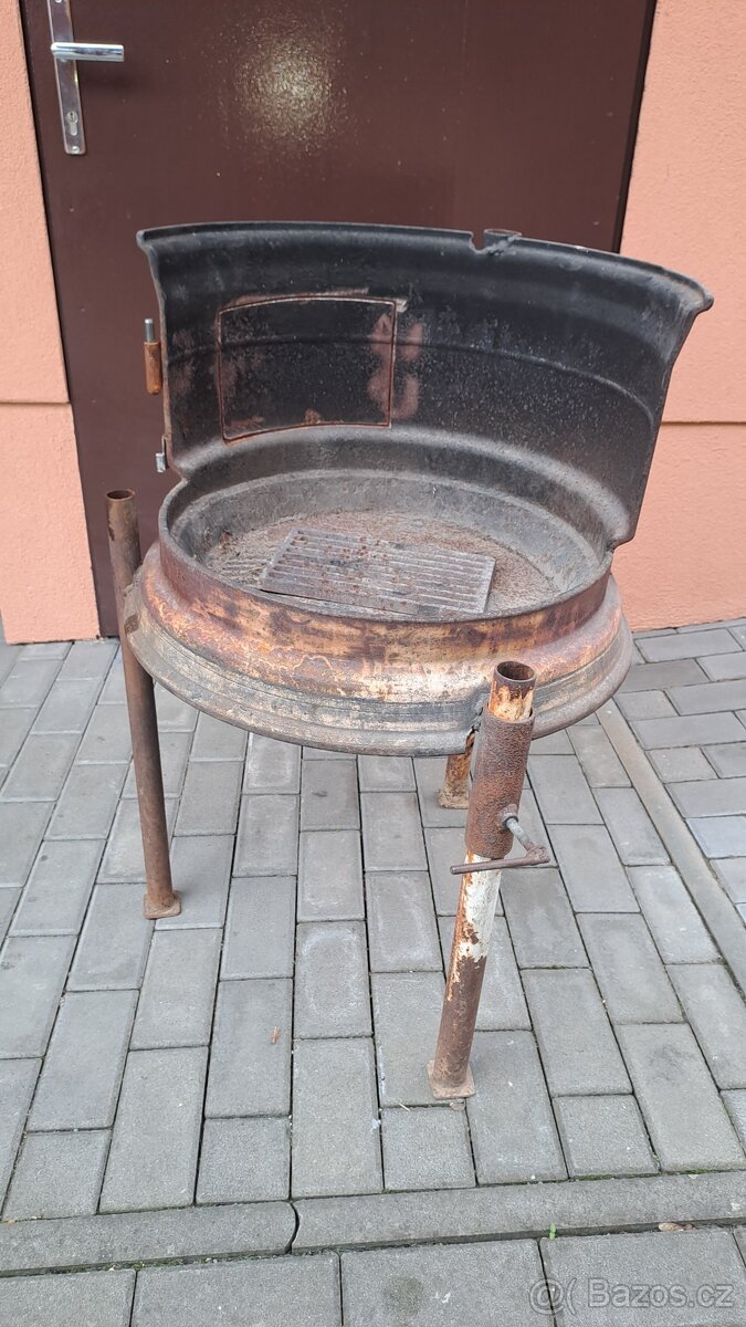 Kotlík, ohniště, gril - 7