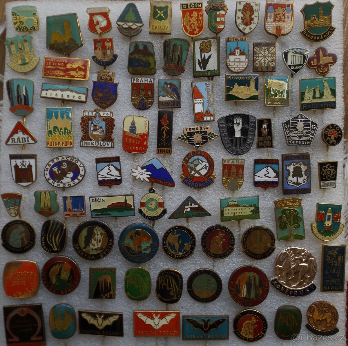 odznaky - heraldika, erby, hrady, zámky, ZOO, jeskyně, lázně - 7