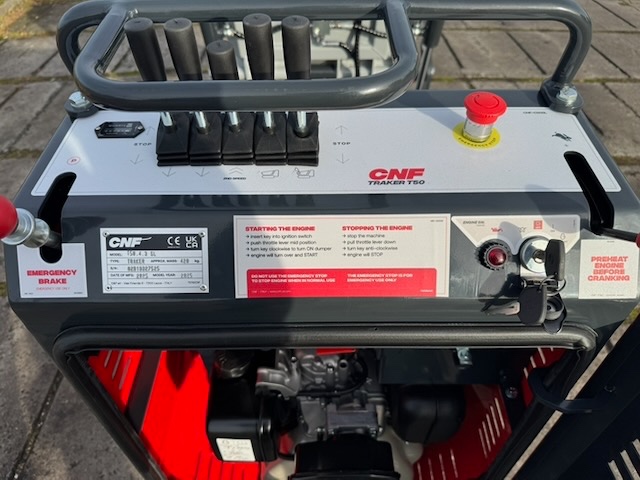 Pásový dumper CNF T50 Diesel, samonakládací - 7