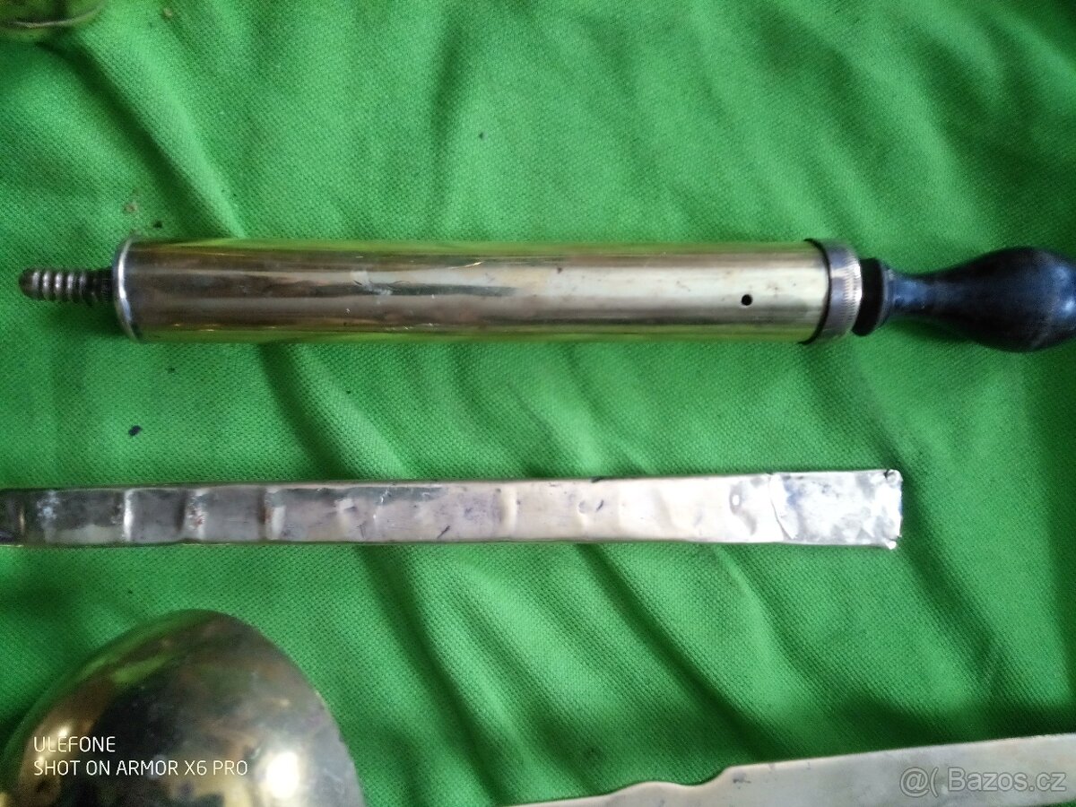 Mosazné naběračky, cedník a hustilka - 7