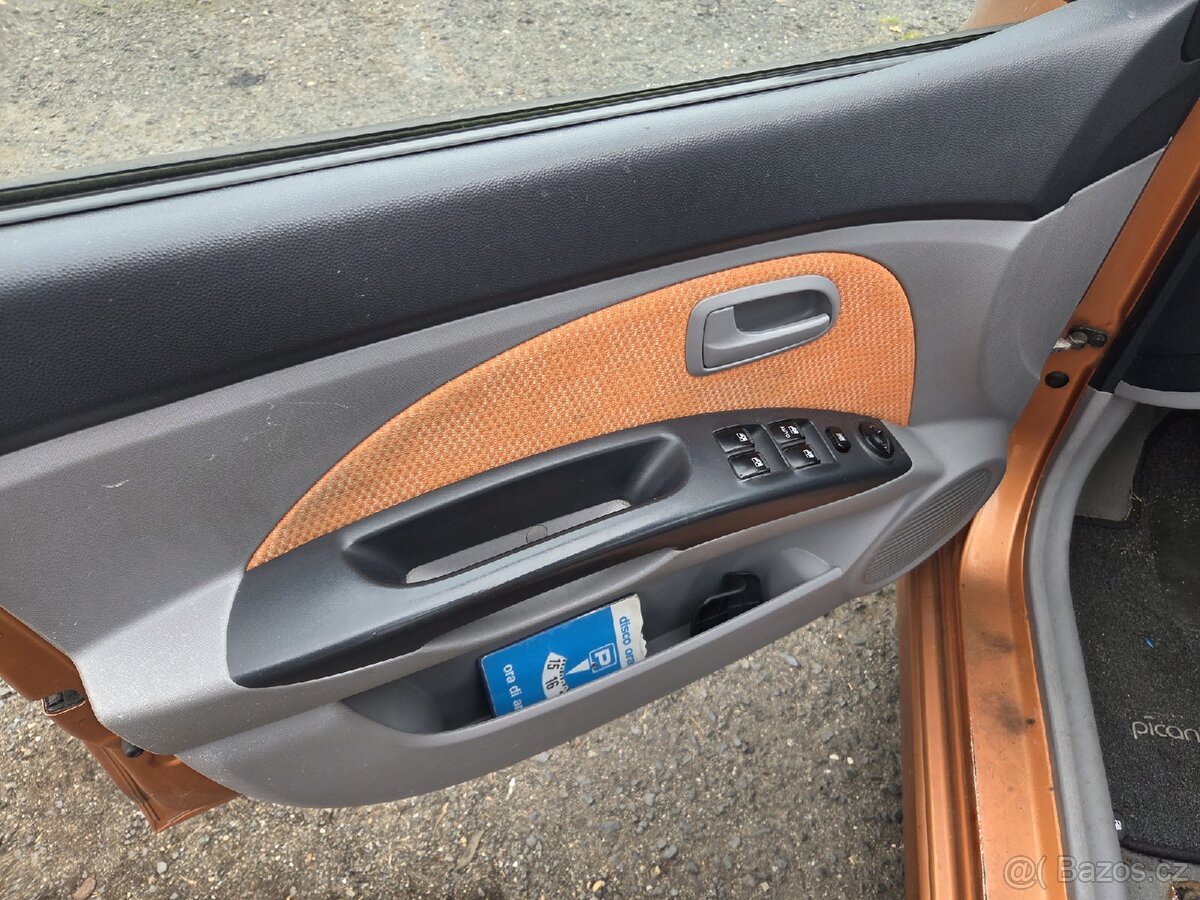 Kia Picanto 1.1i - 7