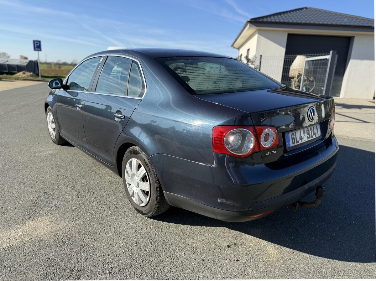 VW Jetta 2.0tdi 100kW •Najeto 261TKM•PůvodČR• - 7
