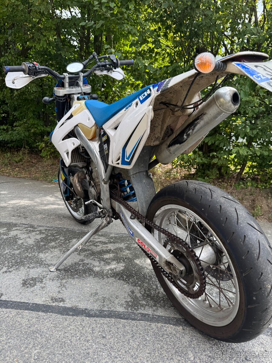 TM 300 EN - 7