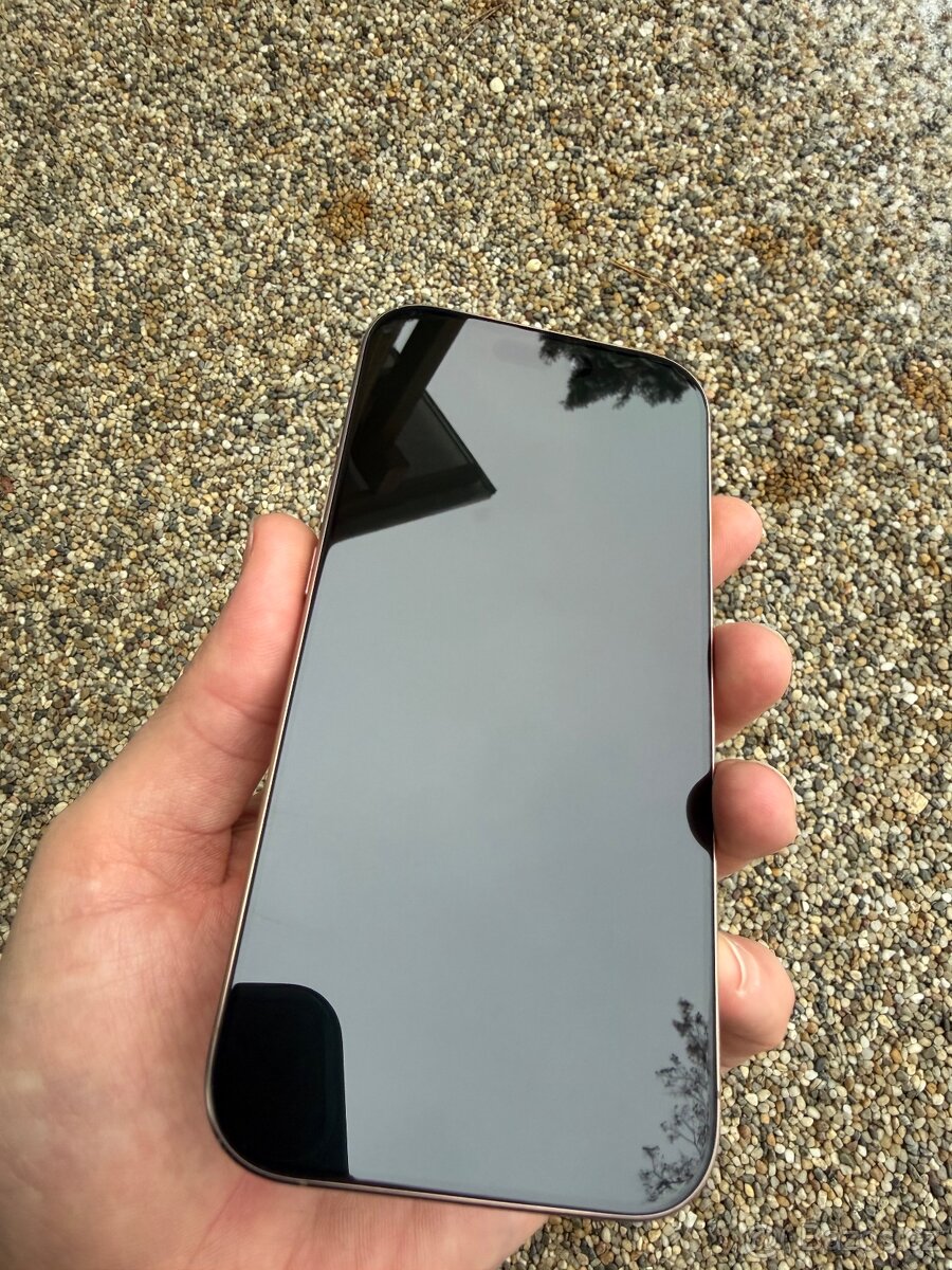 IPhone 16 pro 256GB - baterie 93% - 7