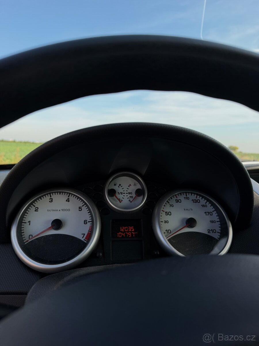 Peugeot 207sw 1.4i - 7