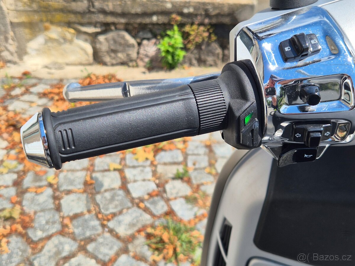 Vespa GTS 300 SuperTech EURO 5 - 7