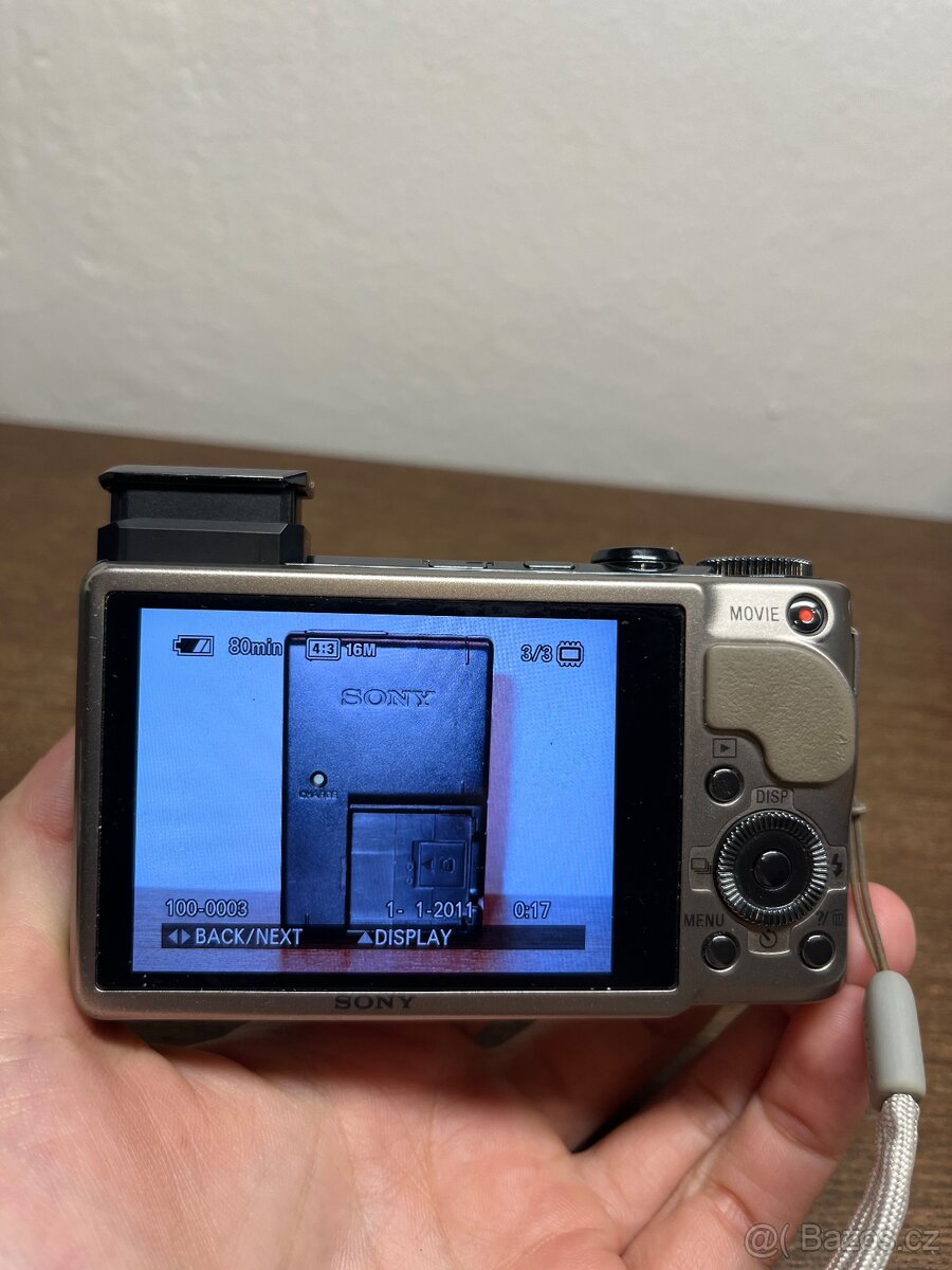 Sony cybershot DSC-HX9V - 7