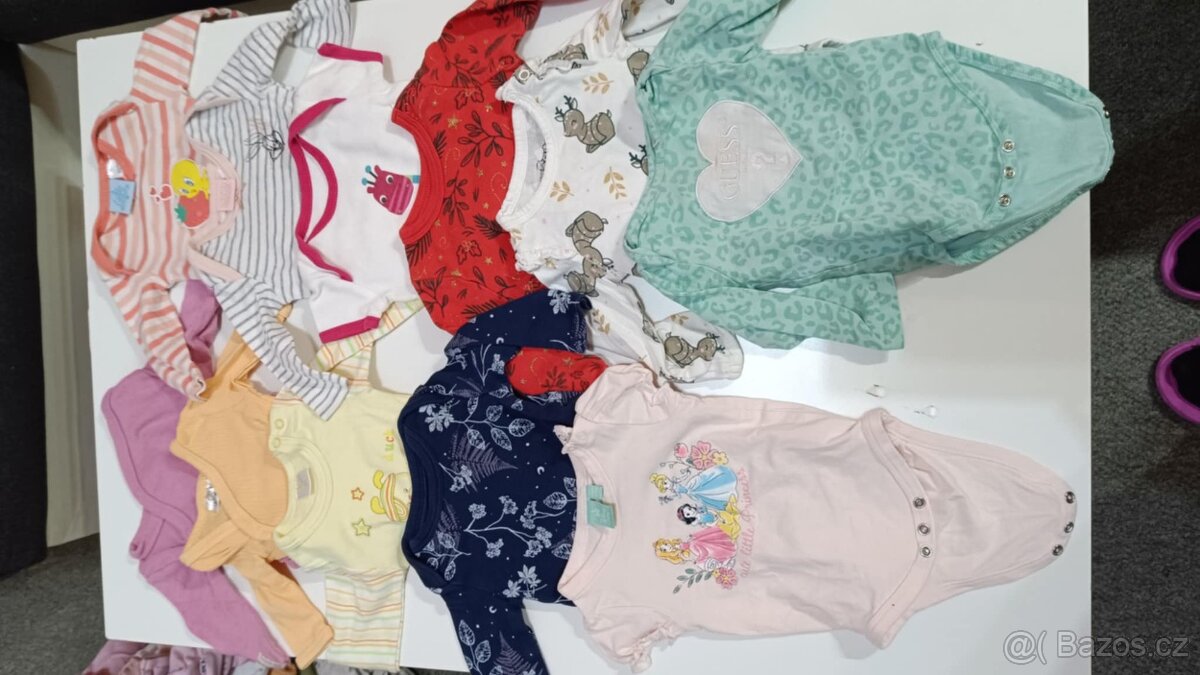 Balík oblečení pro holcicku - 7