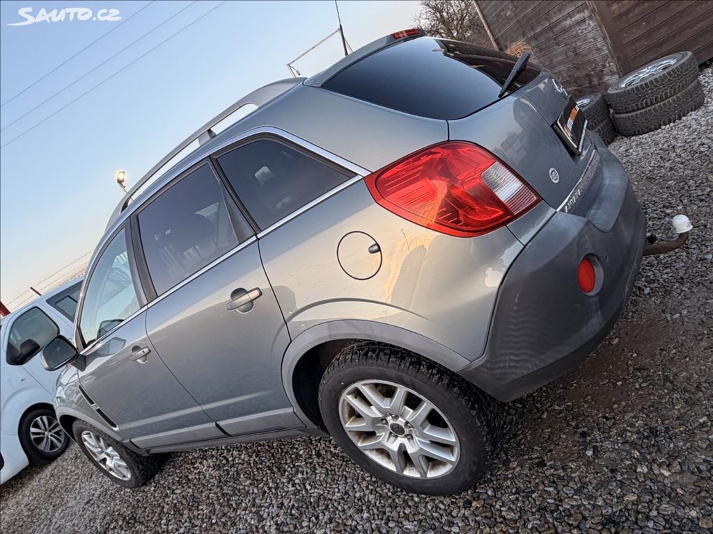 Opel Antara 2.2Dti Automat, tažné, Nová Stk - 7