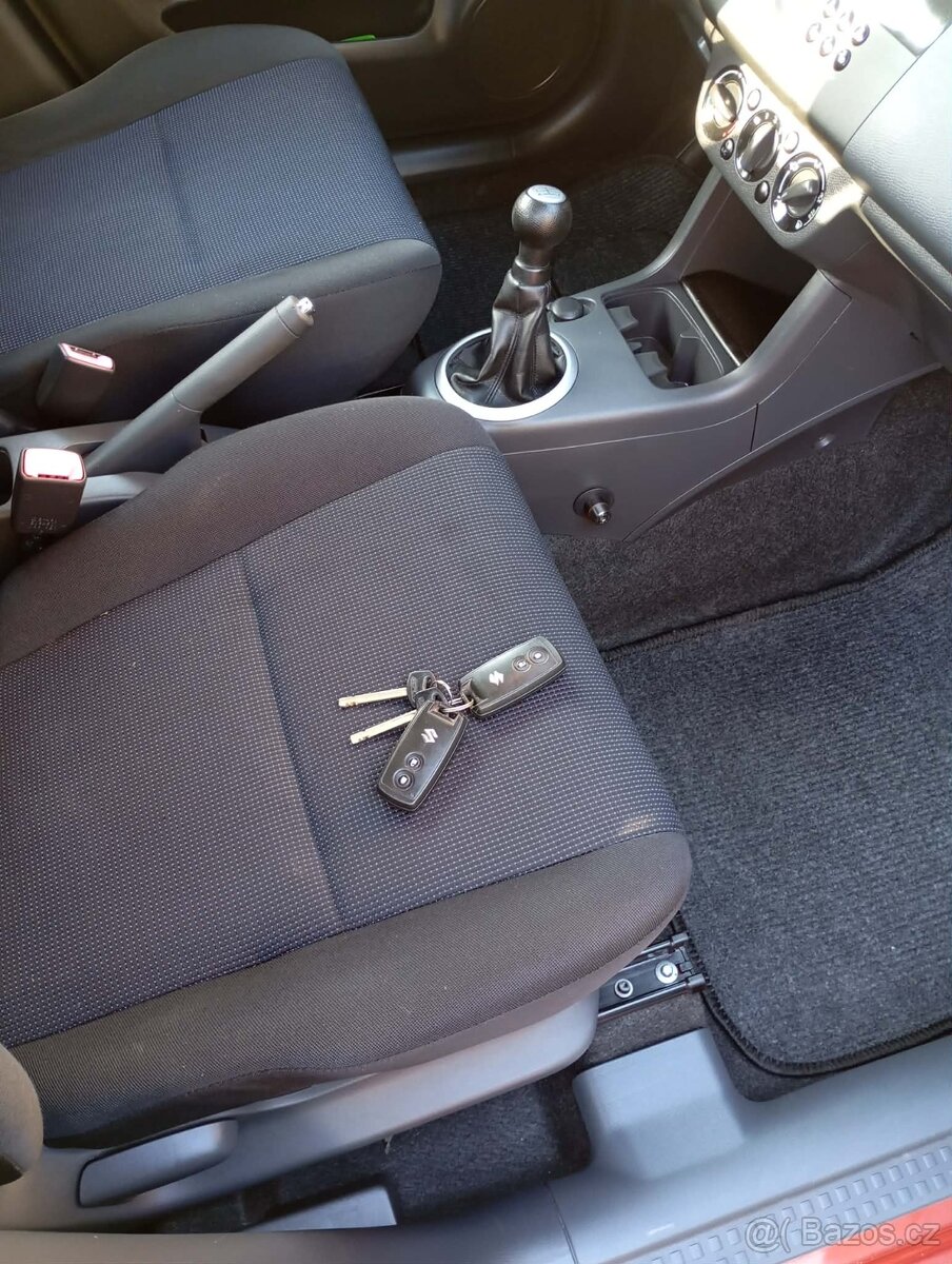 Suzuki Swift - 7