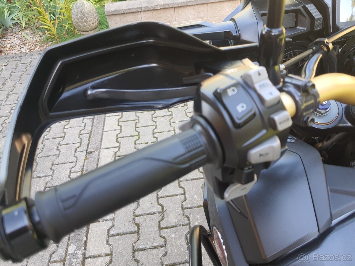 Honda CRF 1000 L Africa Twin ABS - DCT - SUPER STAV + VÝBAVA - 7