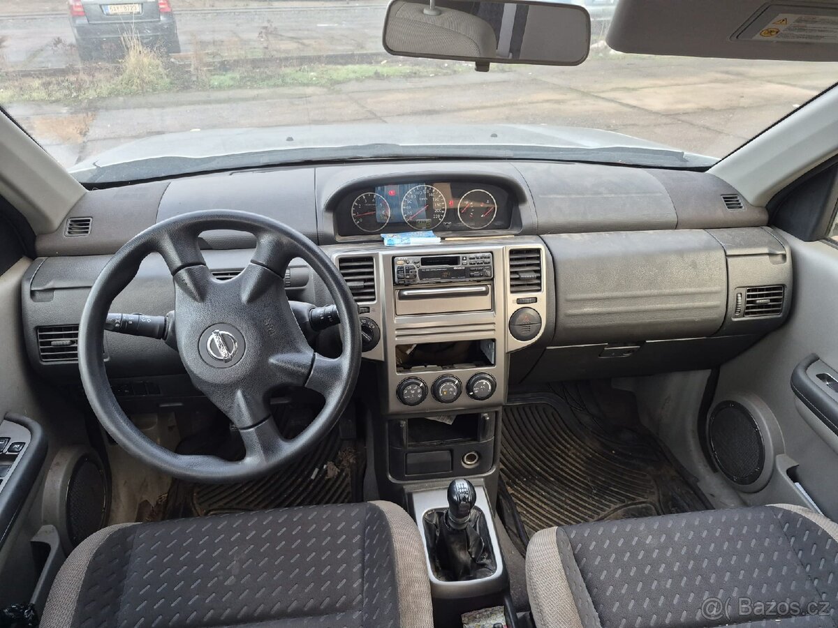 Nissan x-trail 2.2 4x4 - 7