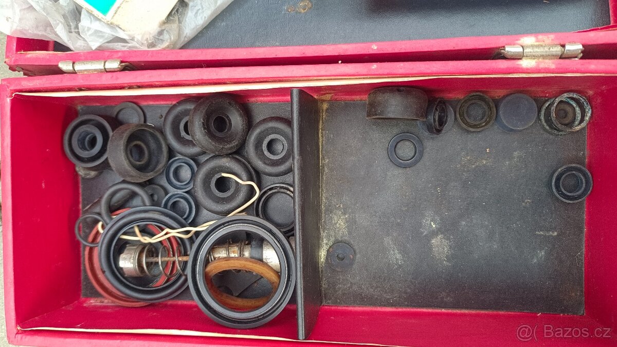 ŠKODA 105, Favorit - 7